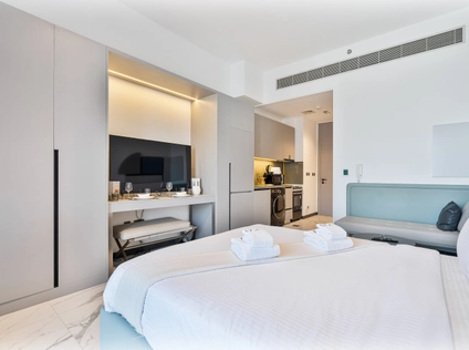 Mag Eye 890, Al Meydan, Dubai