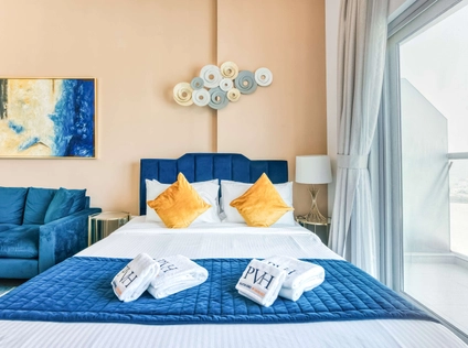 Bella Rose, Arjan, Dubai