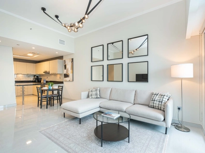 Cayan Tower, Marina, Dubai